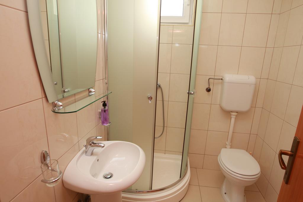 Guest House Ugljevarevic 布德瓦 客房 照片